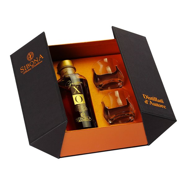 Distilleria Sibona - Confezione Regalo Esposizione Sibona 1 bt. Grappa XO Con 2 Bicchieri  0,5 l.